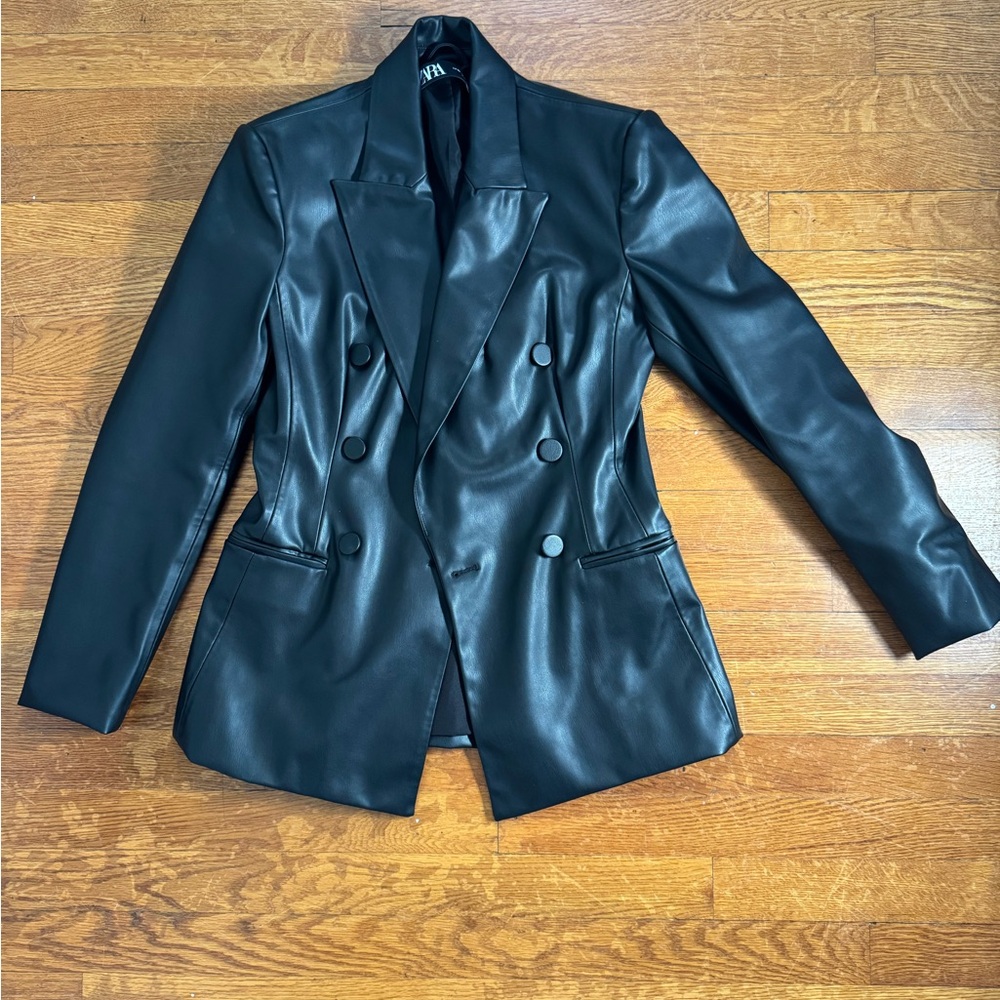 Zara Black Double-Breasted Blazer